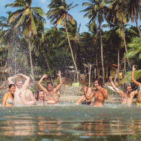 Surf & Yoga Arugam Bay 호텔 외부 사진